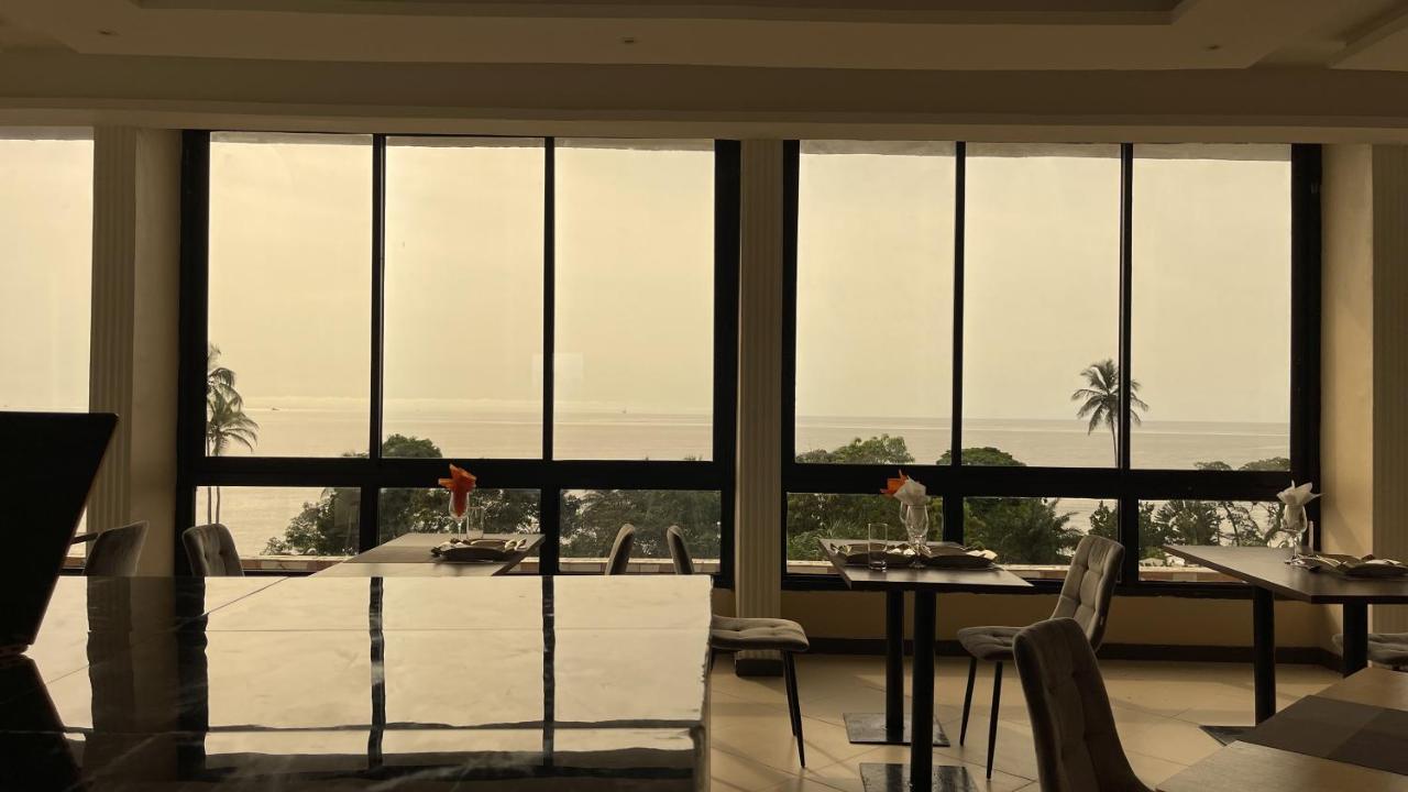 Sky Kenako Hotel Kribi Exteriér fotografie