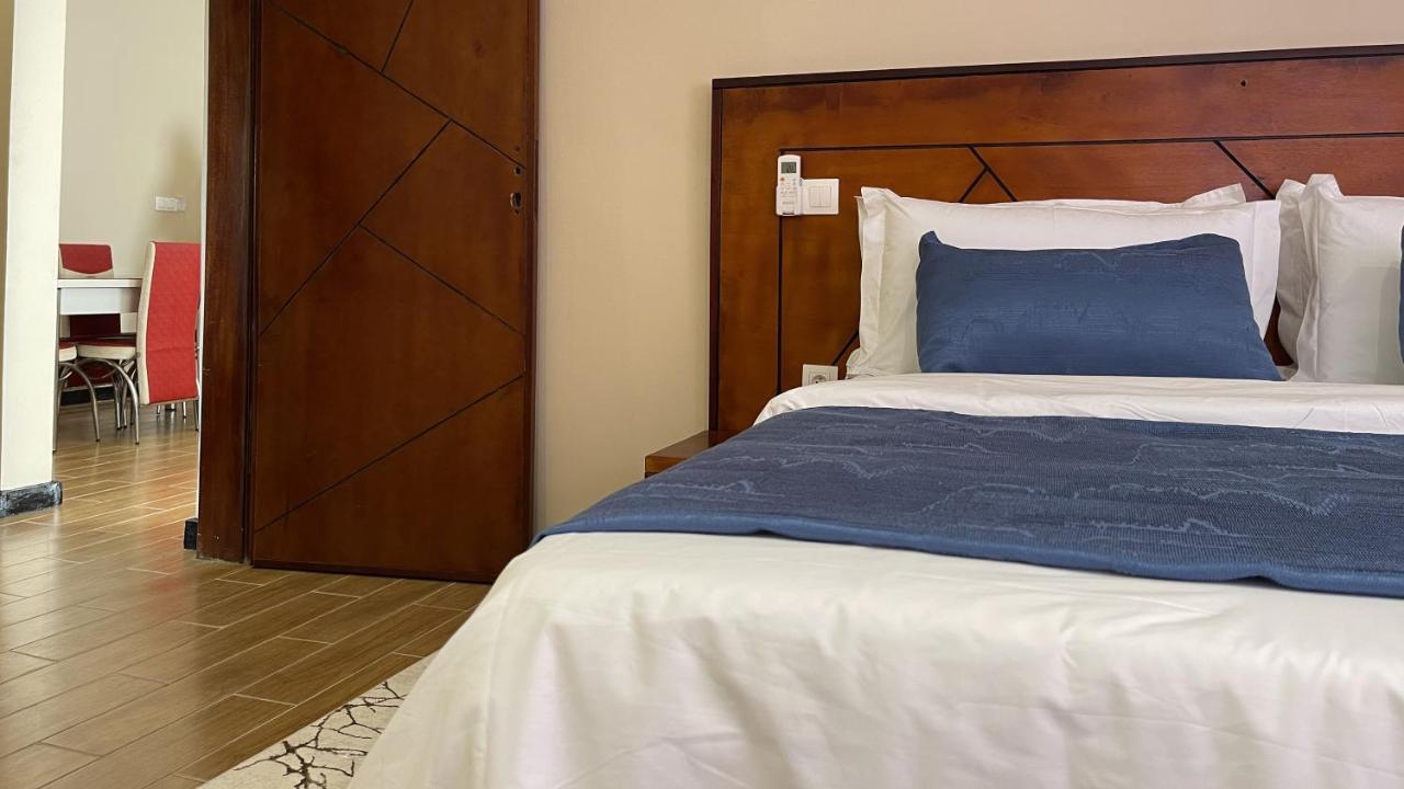 Sky Kenako Hotel Kribi Exteriér fotografie